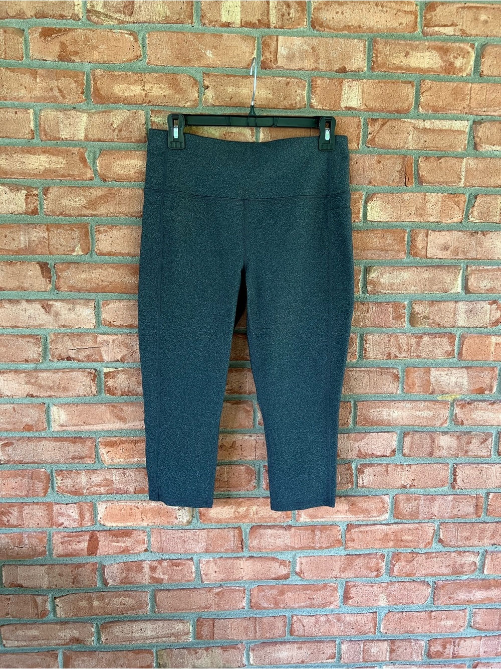 Women’s Sketchers Go Walk Capri, Gray-Iris, Cropped Active Leggings